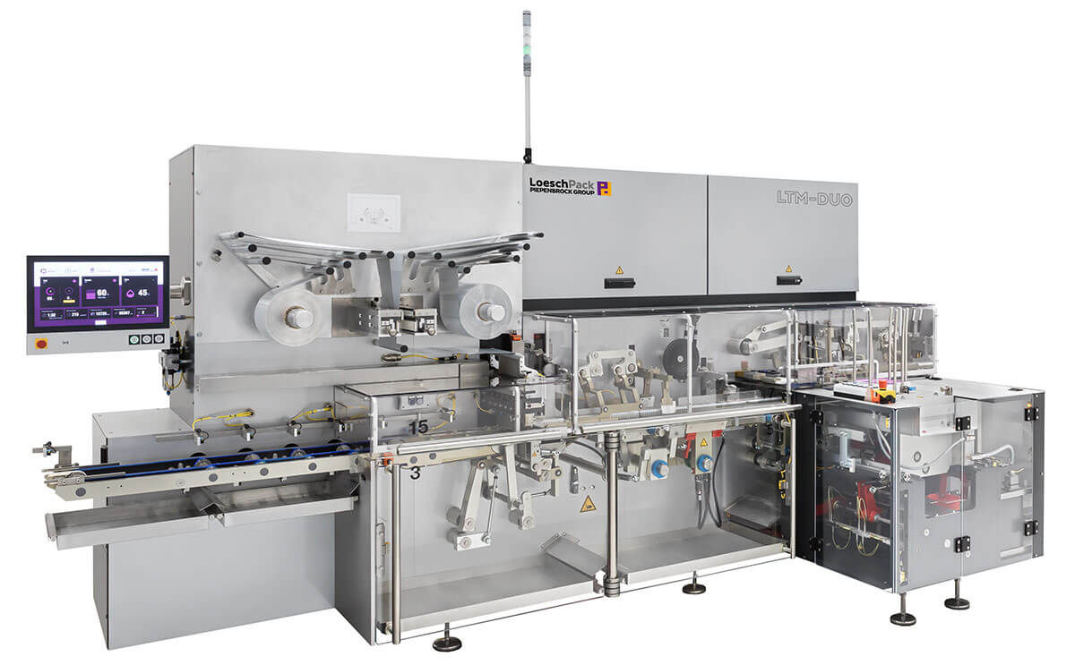 Vista general lateral de la máquina envolvedora de pliegues LTM-Duo de Loeschpack